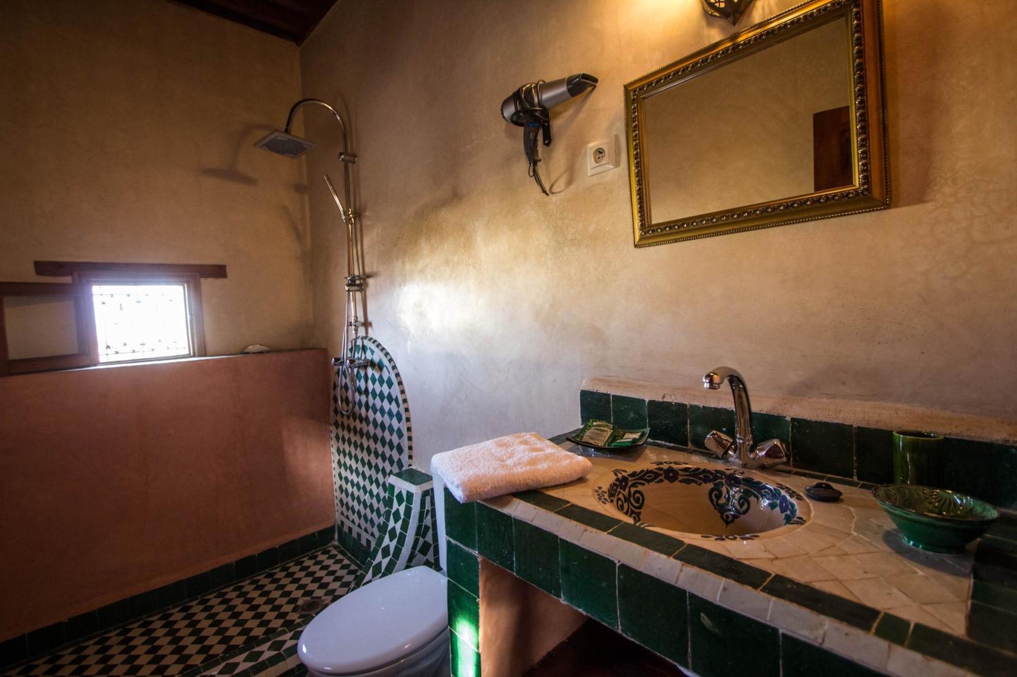 Riad Letchina Fès Rum bild
