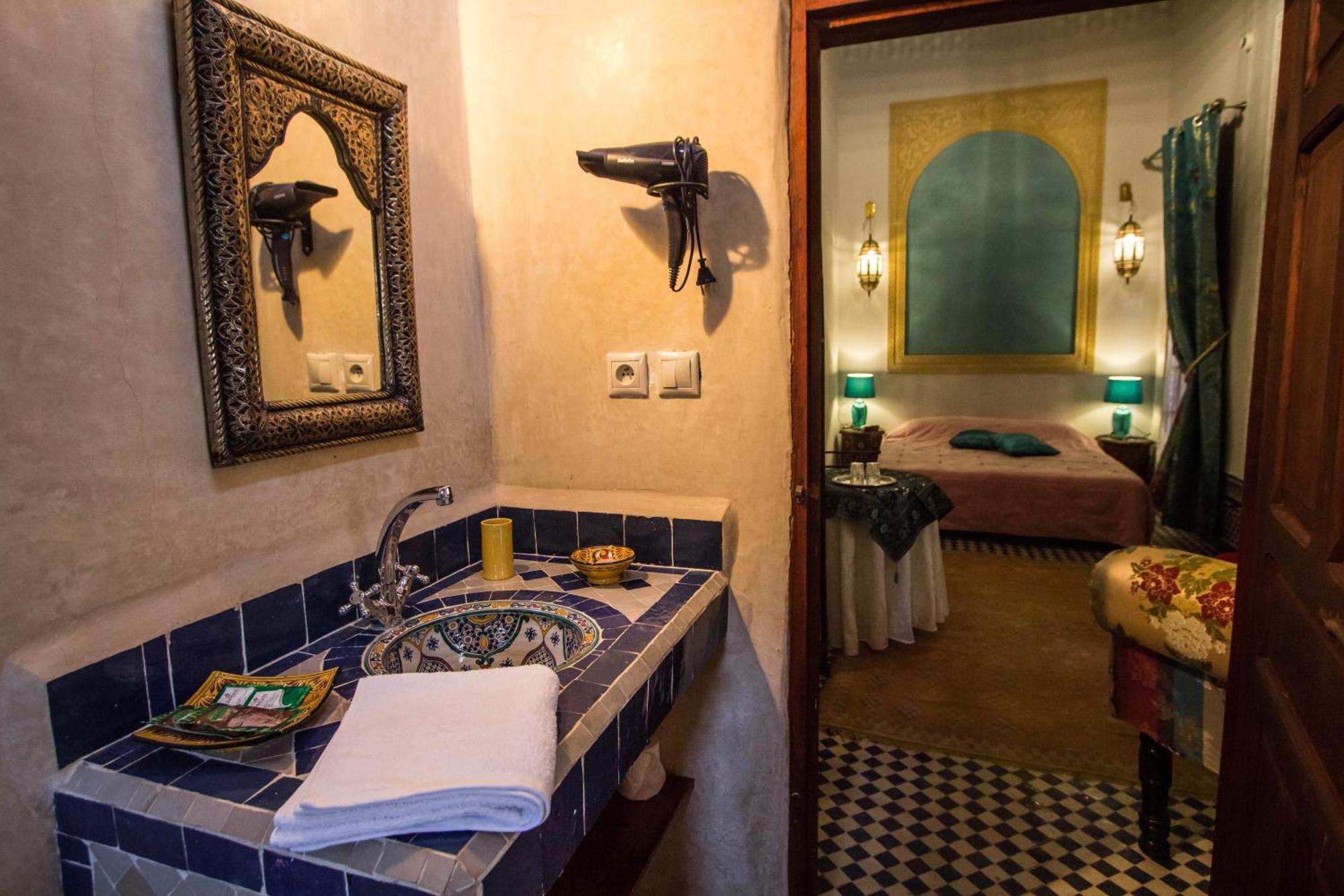 Riad Letchina Fès Rum bild